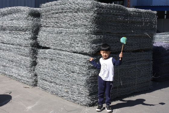 Customization Galvanized Alloy Gabion Basket High Corrosion Resistance