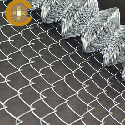 Green PVC Coated Chain Link Fence Anti Rust Welded Steel Iron Wire Mesh