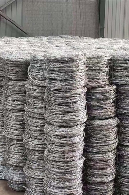 Galvanized Low Carbon Tensile Steel Barbed Wire For Perimeter Protection