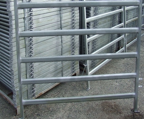 Customized Wire Mesh Fence Panel Galvanized Livestock Fence Tight Mesh Panel